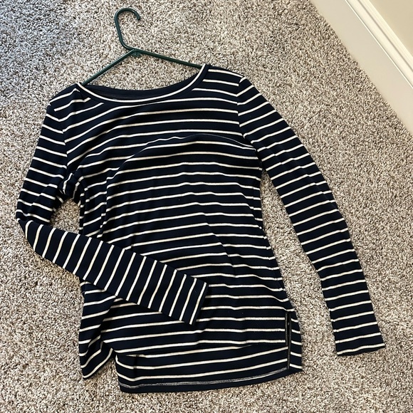 Stitchfix Pixley Greenich top size L with faux leather elbow pads - Picture 5 of 6